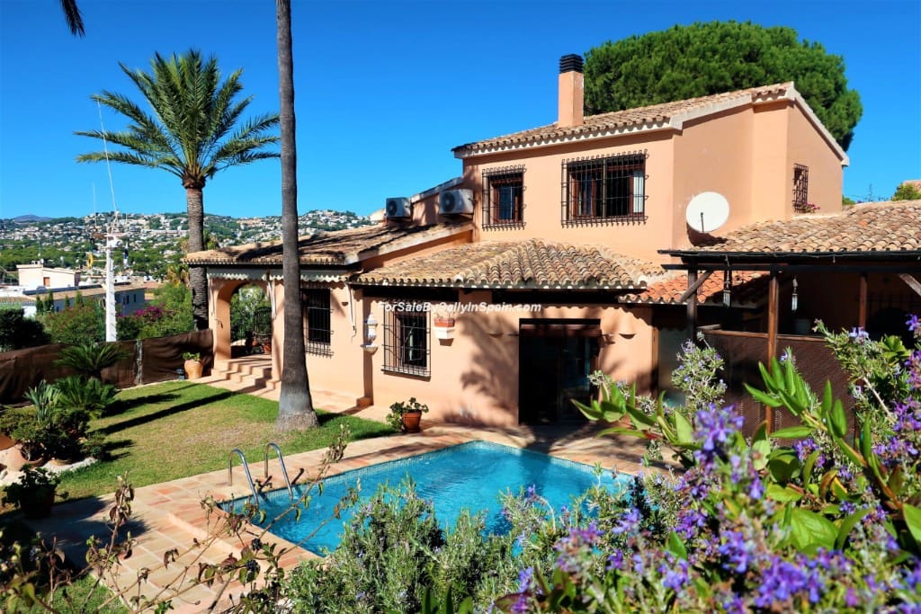 5 sypialnia Willa na sprzedaż w Moraira - 1 200 000 € (Ref: 5657325)