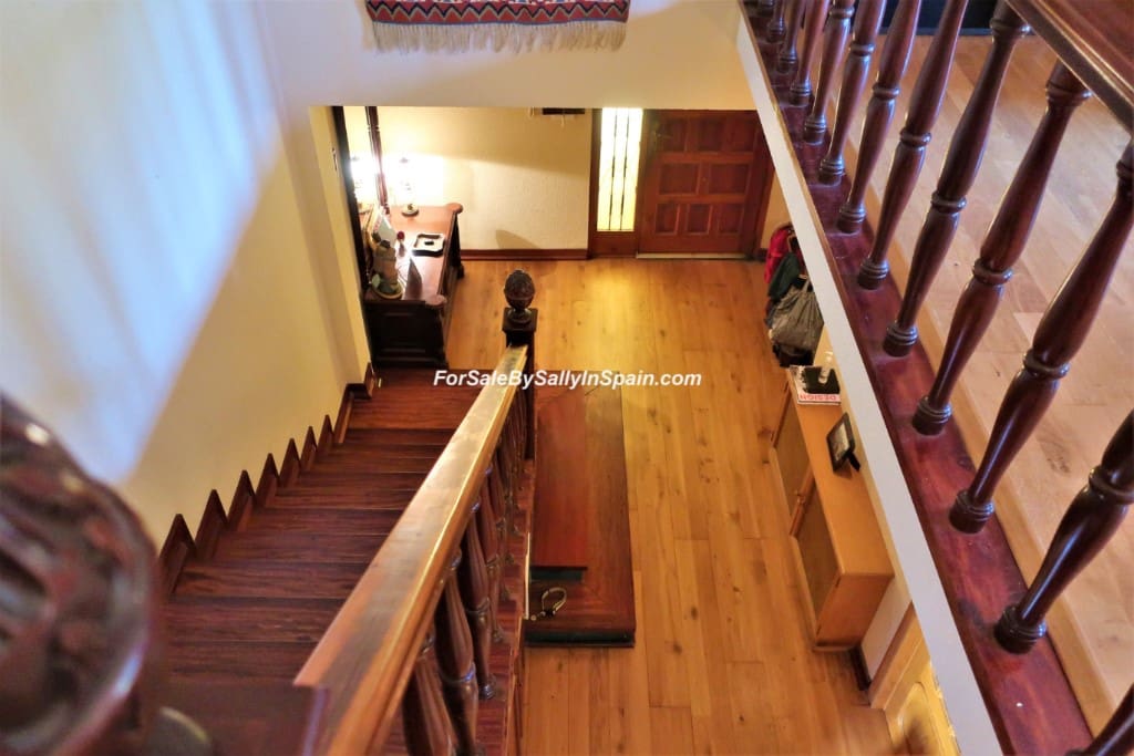 5 bedroom Villa for sale in Alzira with pool garage - € 649,000 (Ref: 5659271)