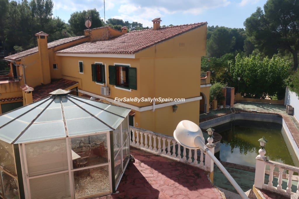 5 bedroom Villa for sale in Alzira with pool garage - € 649,000 (Ref: 5659271)