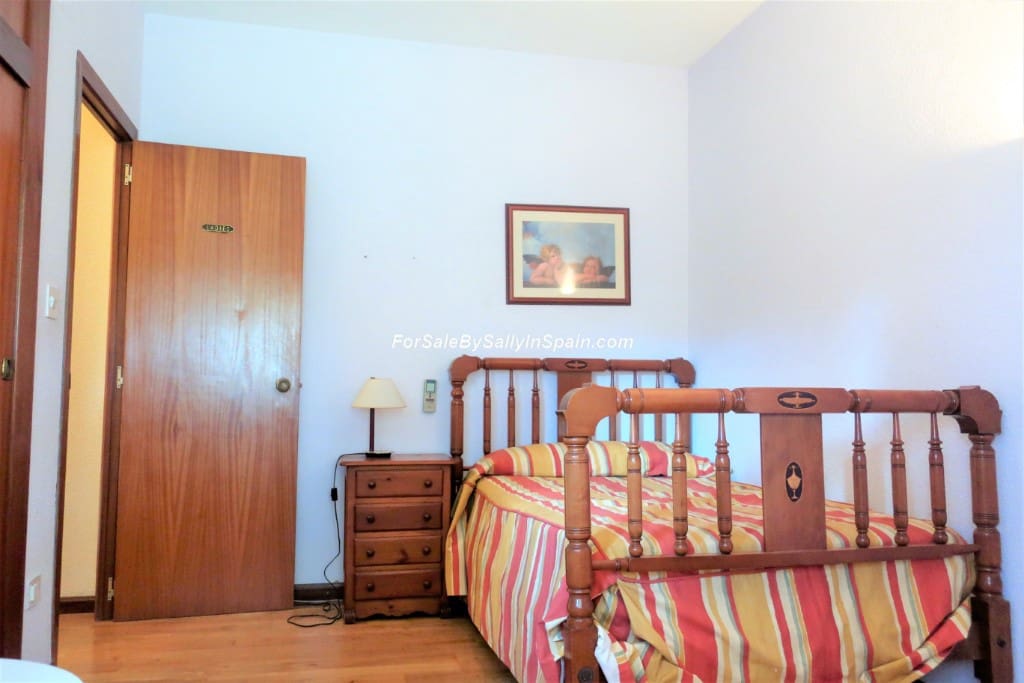 5 bedroom Villa for sale in Alzira with pool garage - € 649,000 (Ref: 5659271)