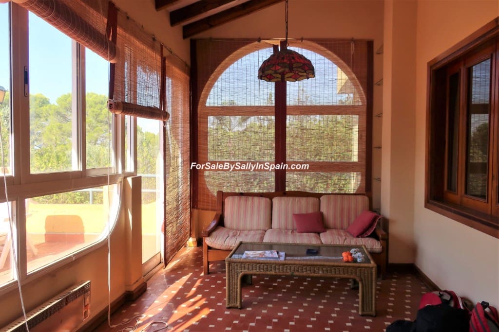 5 bedroom Villa for sale in Alzira with pool garage - € 649,000 (Ref: 5659271)