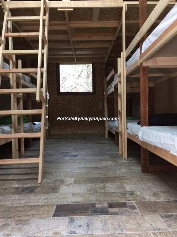 22 soveværelse Villa til salg i Orea - € 550.000 (Ref: 5884001)