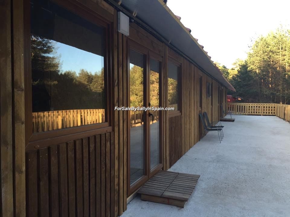 22 soveværelse Villa til salg i Orea - € 550.000 (Ref: 5884001)