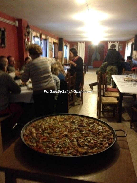 22 soveværelse Villa til salg i Orea - € 550.000 (Ref: 5884001)