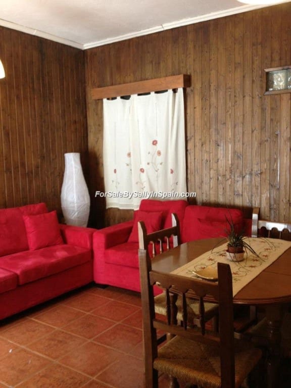 22 soveværelse Villa til salg i Orea - € 550.000 (Ref: 5884001)