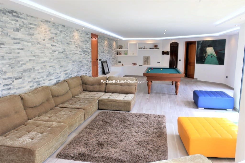 3 soverom Villa til salgs i Gandia med svømmebasseng garasje - € 390 000 (Ref: 6033514)