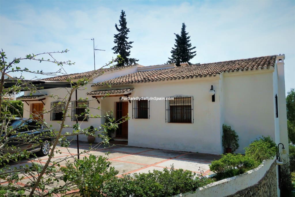 3 soverom Villa til salgs i Gandia med svømmebasseng garasje - € 390 000 (Ref: 6033514)