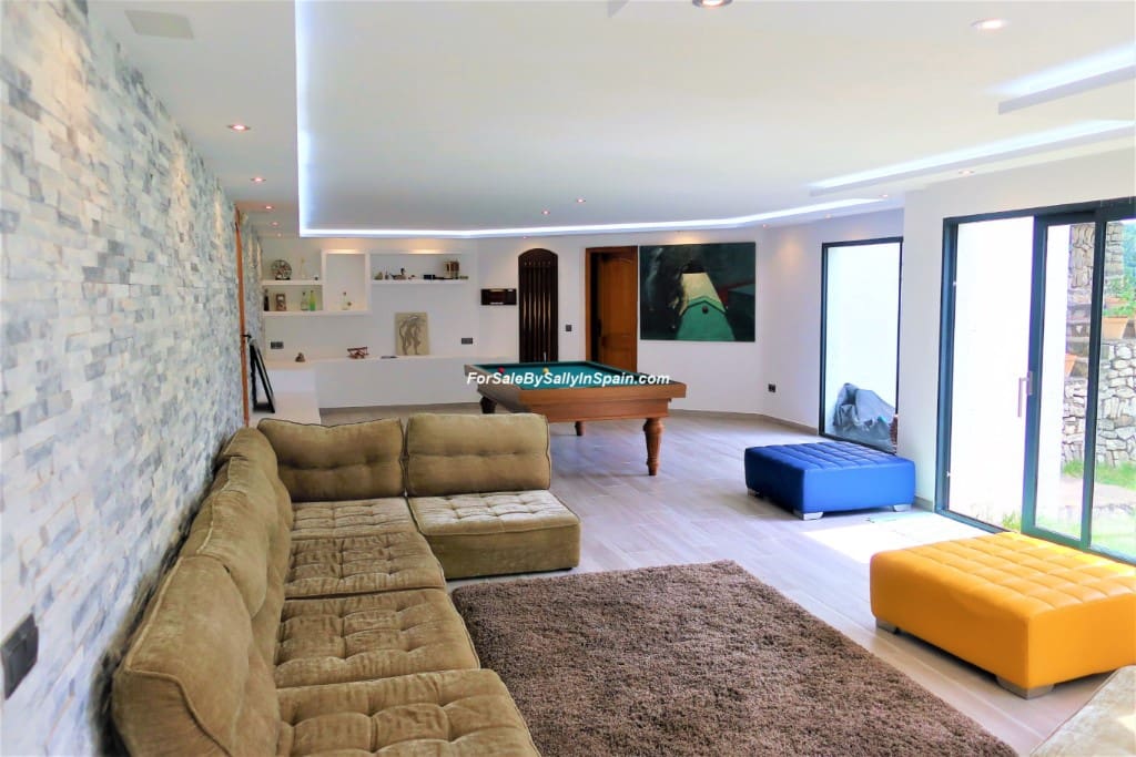 3 soverom Villa til salgs i Gandia med svømmebasseng garasje - € 390 000 (Ref: 6033514)