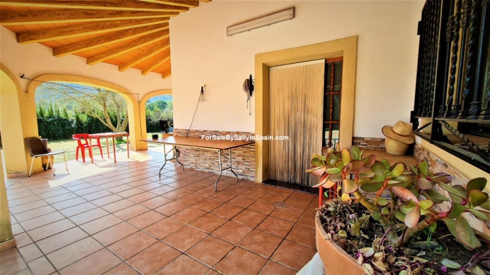 4 bedroom Villa for sale in Villalonga with pool € 249,000 (Ref 6696995)