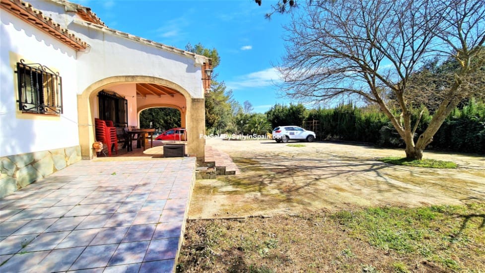 4 bedroom Villa for sale in Villalonga with pool € 249,000 (Ref 6696995)