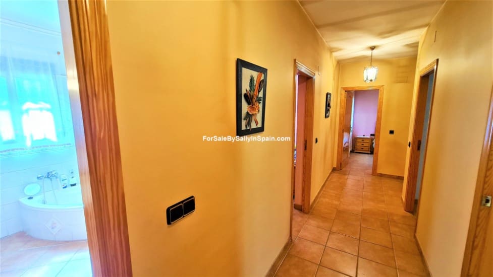 4 bedroom Villa for sale in Villalonga with pool € 249,000 (Ref 6696995)