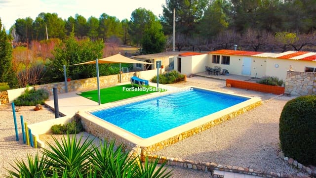 6 soveværelse Finca/Landehus til salg i L'Olleria med swimmingpool garage - € 485.000 (Ref: 7297361)