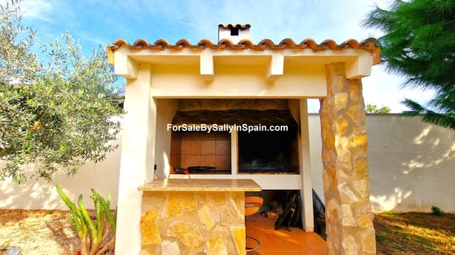 4 soveværelse Villa til salg i Marchuquera, Gandia med swimmingpool garage - € 290.000 (Ref: 7337737)