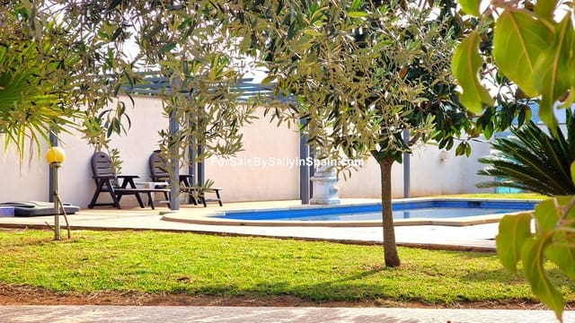 4 soveværelse Villa til salg i Marchuquera, Gandia med swimmingpool garage - € 290.000 (Ref: 7337737)