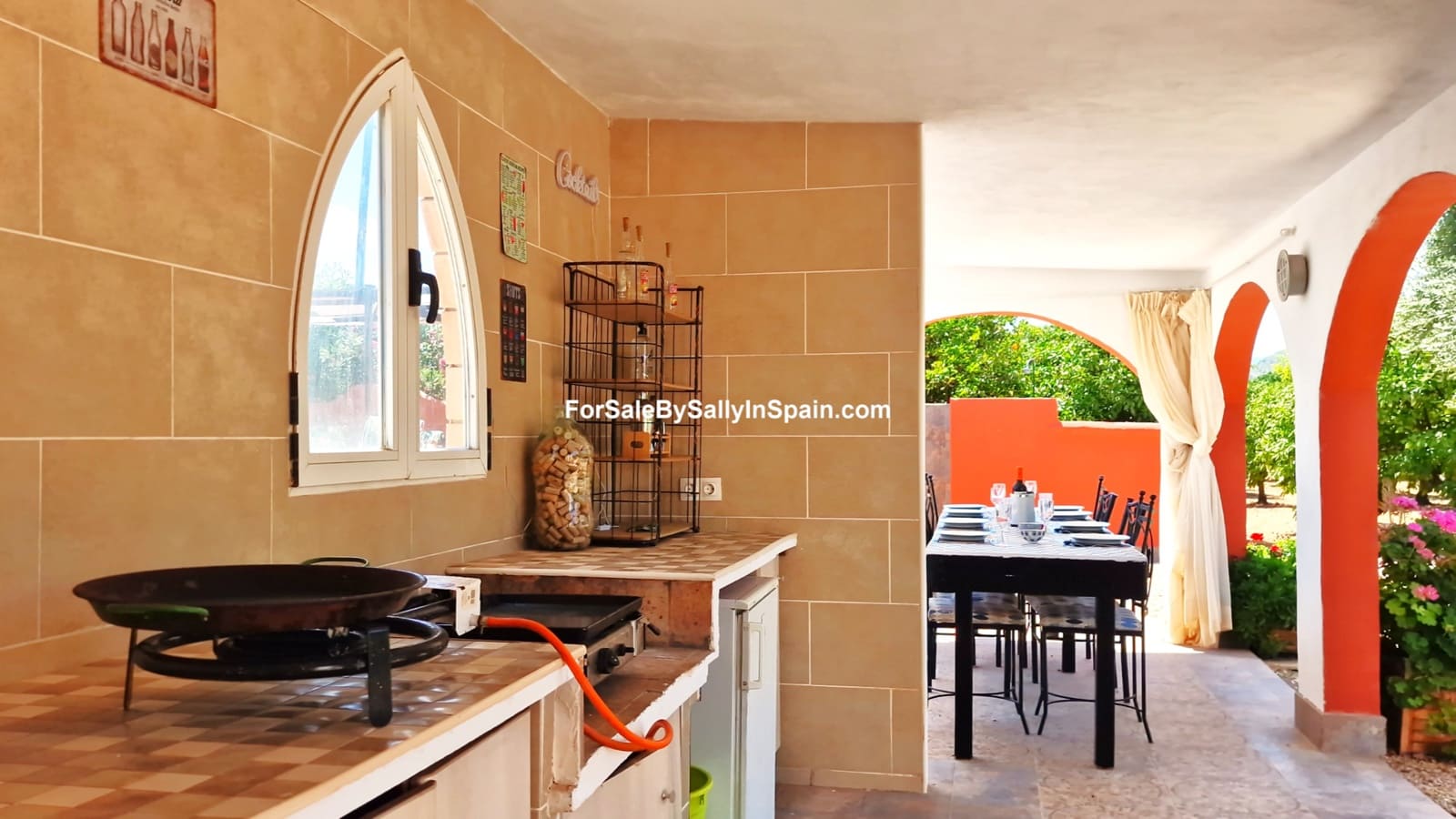 5 soveværelse Villa til salg i Oliva med swimmingpool garage - € 549.000 (Ref: 7720615)