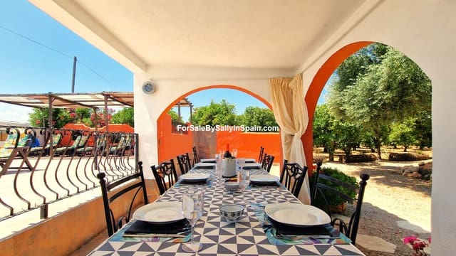 5 sovrum Villa till salu i Oliva med pool garage - 549 000 € (Ref: 7720615)