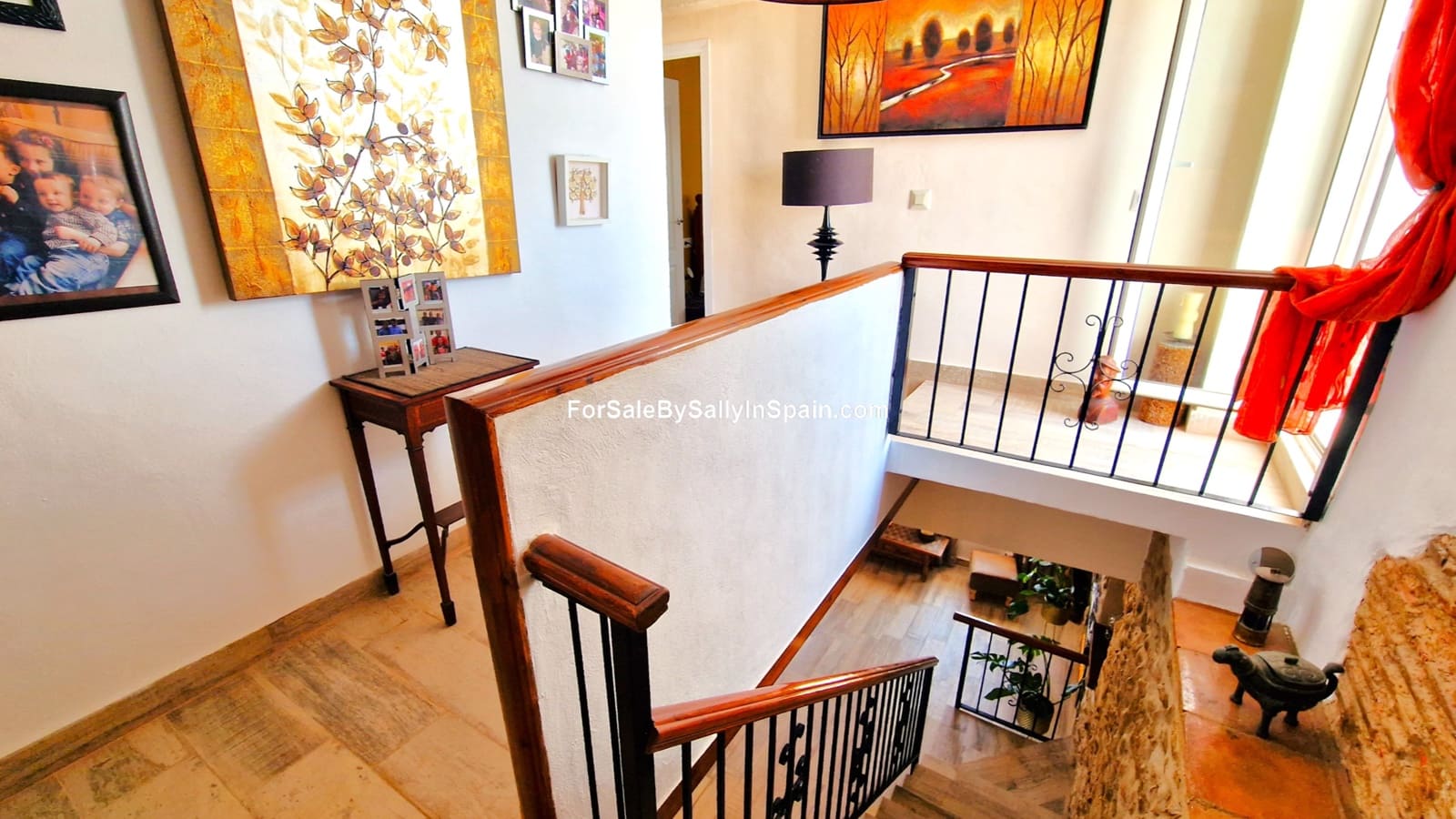 5 soveværelse Villa til salg i Oliva med swimmingpool garage - € 549.000 (Ref: 7720615)