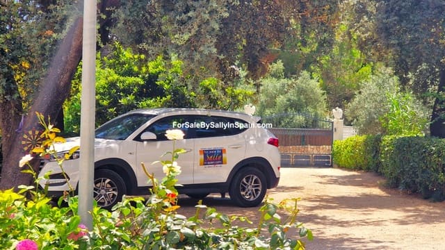 3 bedroom Villa for sale in Villalonga with pool garage - € 269,000 (Ref: 7772024)