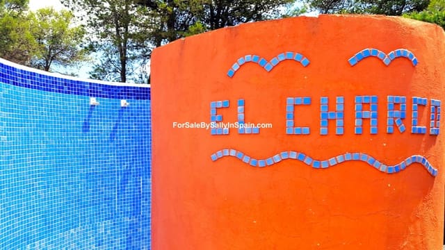 3 bedroom Villa for sale in Villalonga with pool garage - € 269,000 (Ref: 7772024)