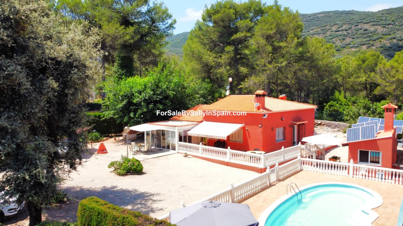 3 soveværelse Villa til salg i Villalonga med swimmingpool garage - € 269.000 (Ref: 7772024)