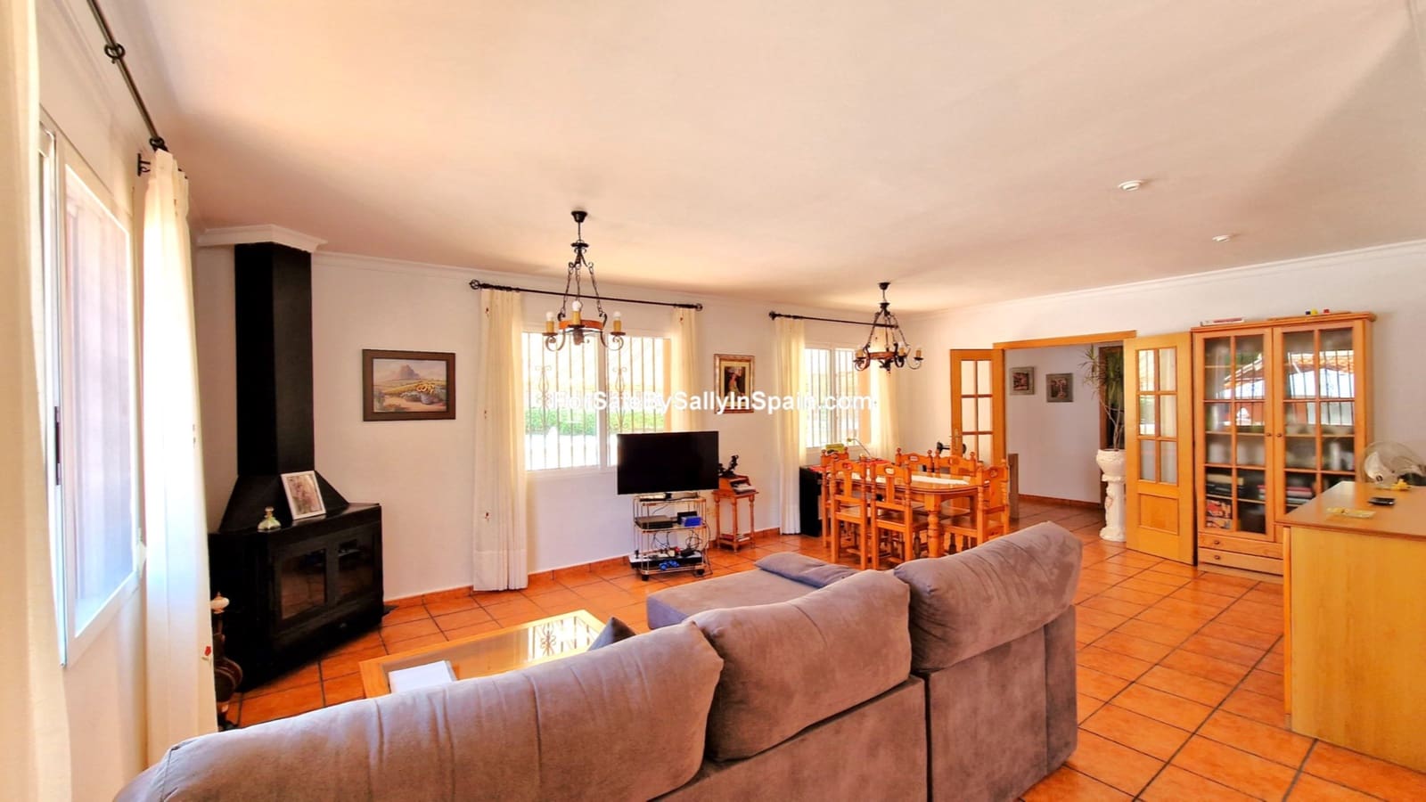 3 soveværelse Villa til salg i Villalonga med swimmingpool garage - € 269.000 (Ref: 7772024)