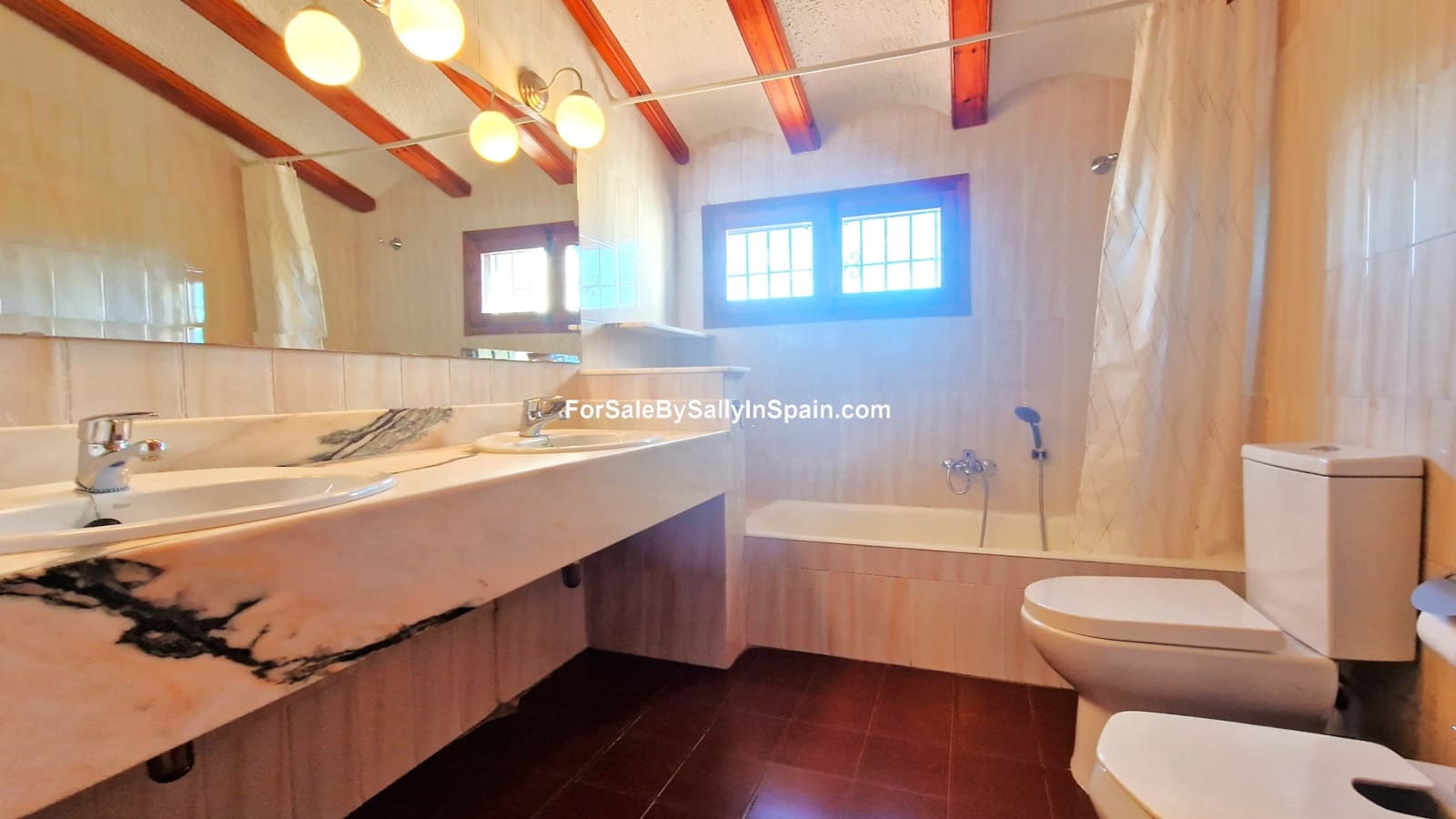 6 sovrum Villa till salu i Gandia med pool garage - 649 000 € (Ref: 7949492)