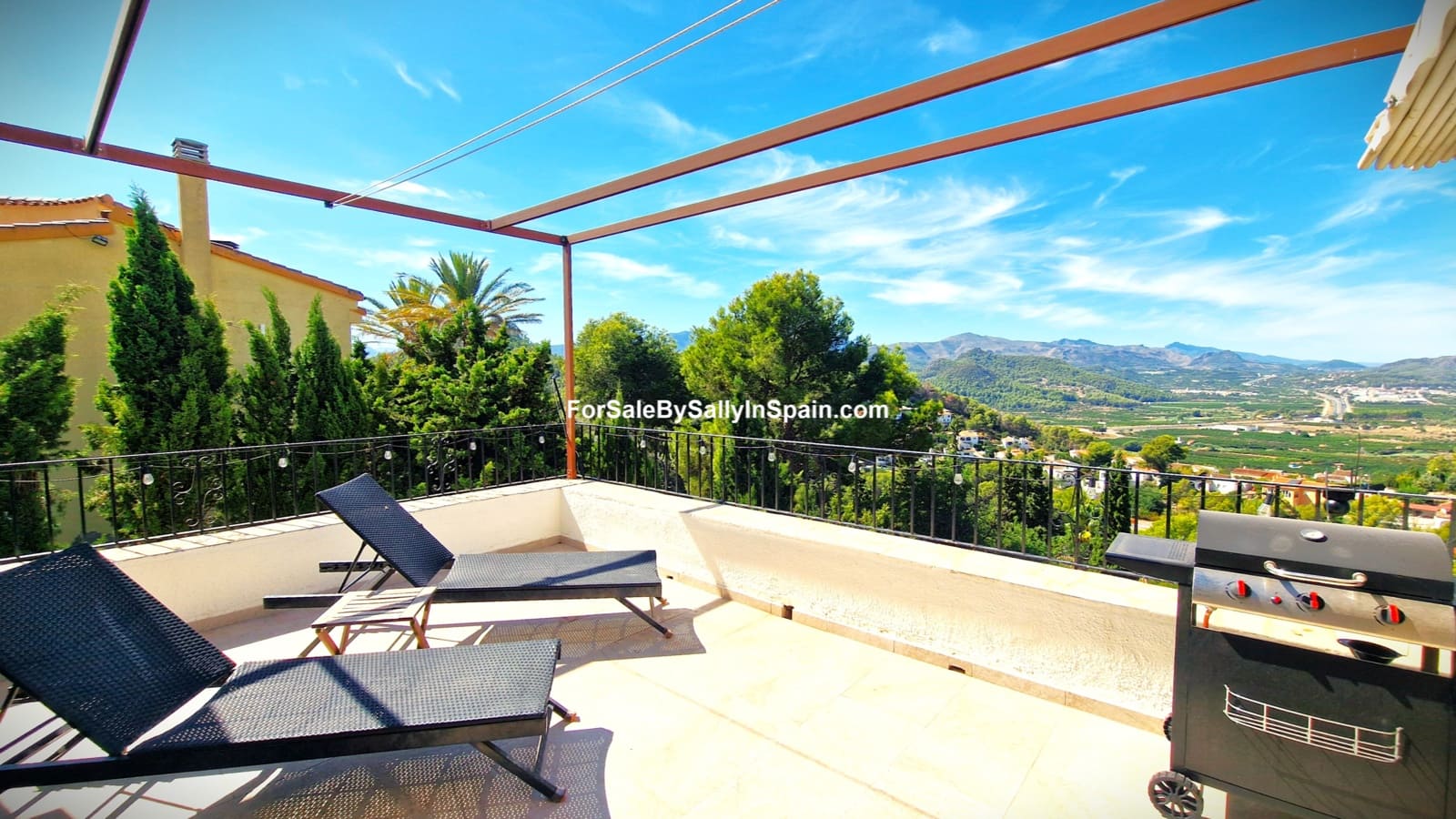 6 sovrum Villa till salu i Gandia med pool garage - 649 000 € (Ref: 7949492)