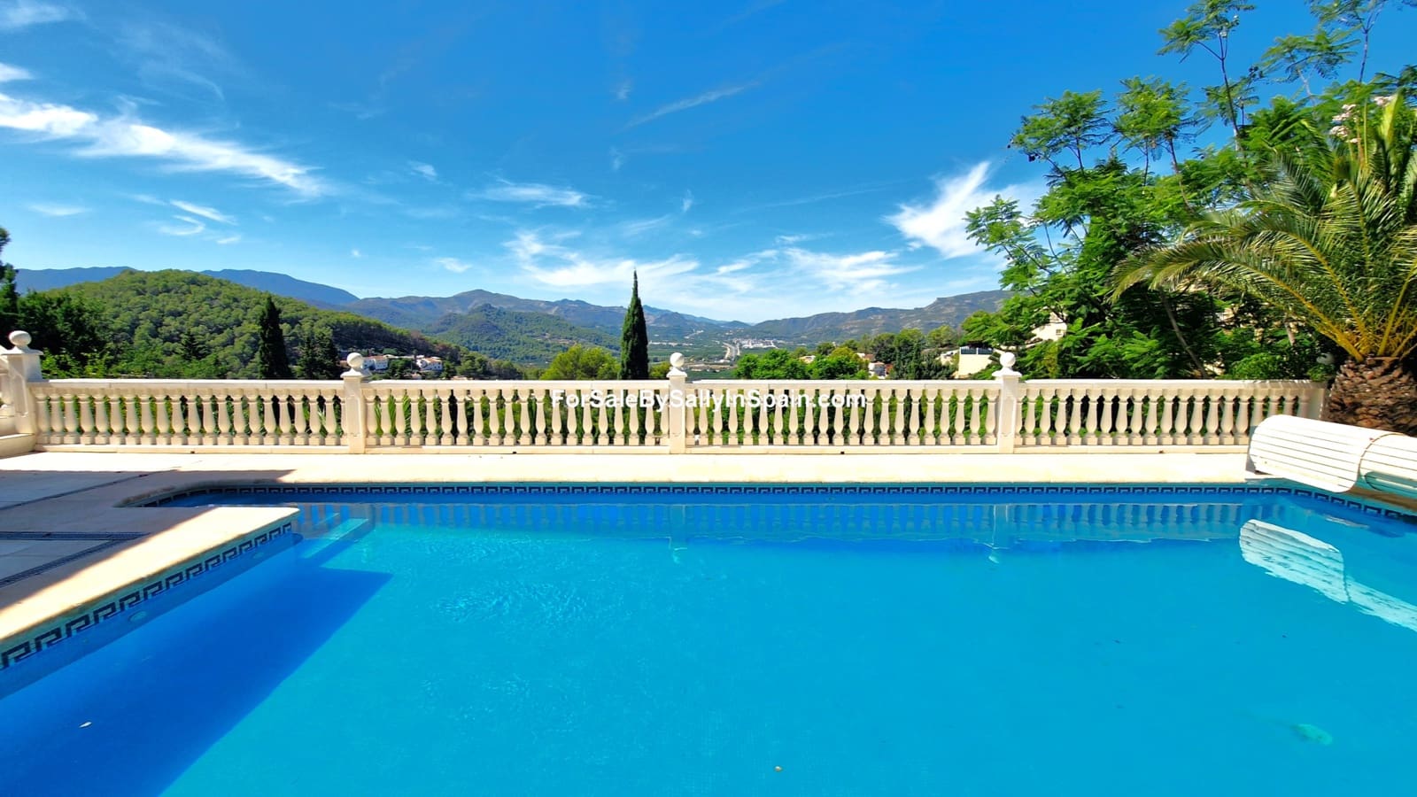 6 sovrum Villa till salu i Gandia med pool garage - 649 000 € (Ref: 7949492)