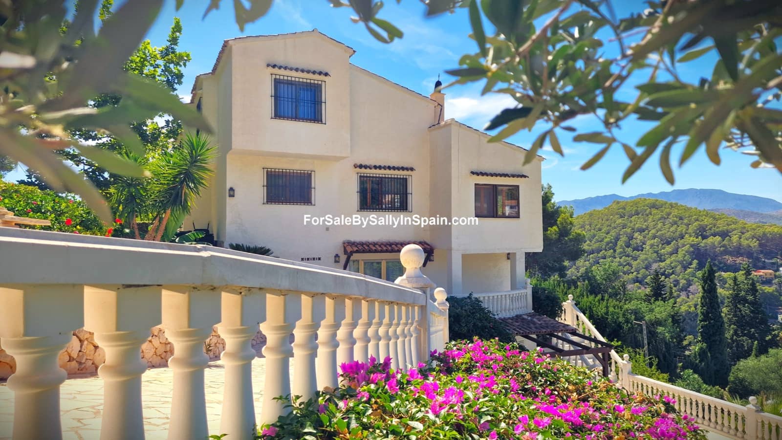 6 sovrum Villa till salu i Gandia med pool garage - 649 000 € (Ref: 7949492)