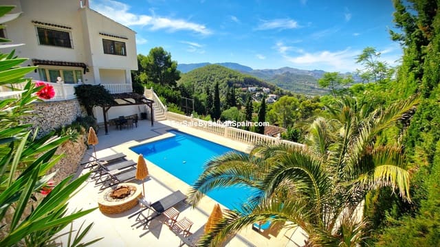 6 soverom Villa til salgs i Gandia med svømmebasseng garasje - € 649 000 (Ref: 7949492)