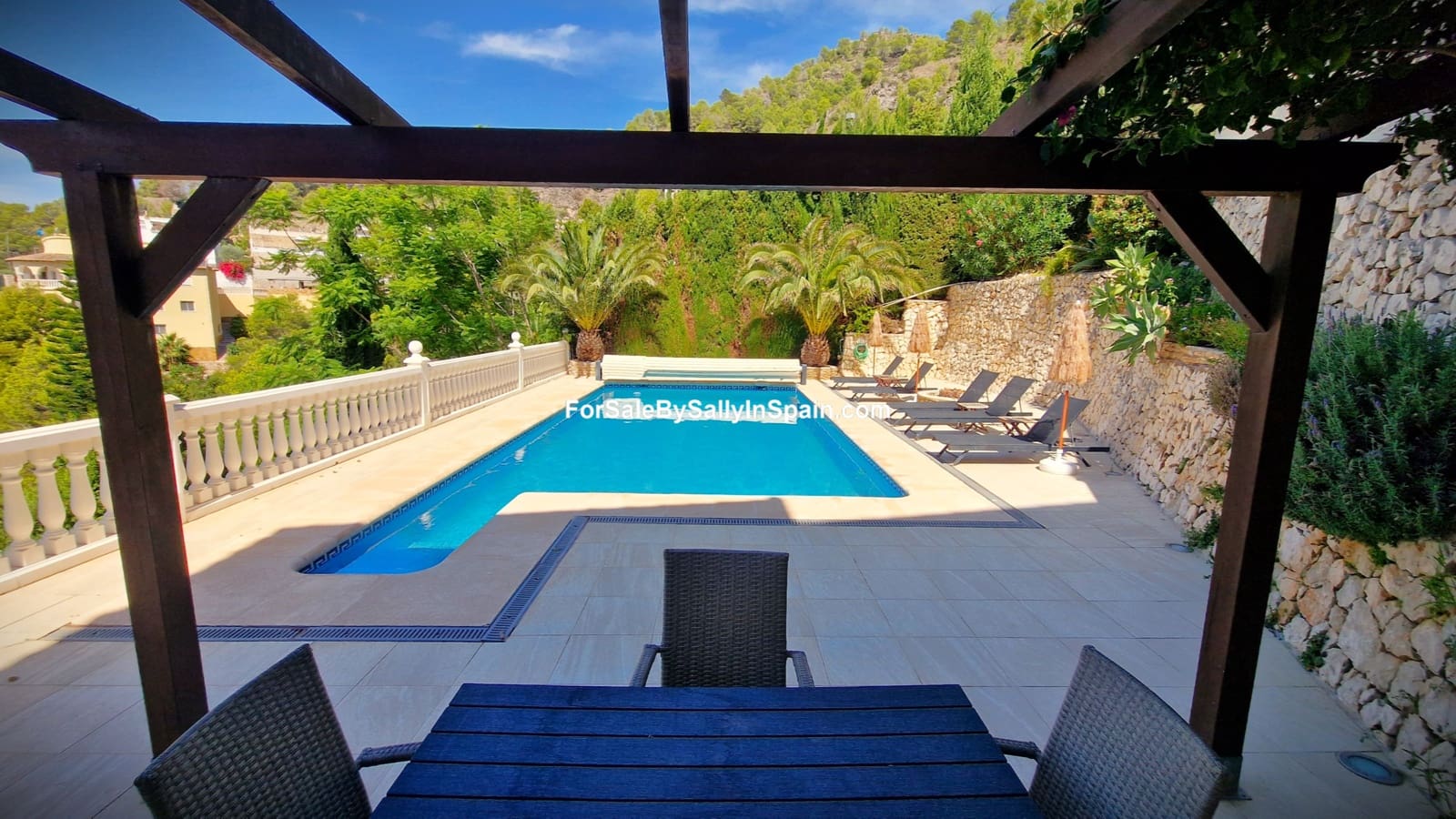 6 sovrum Villa till salu i Gandia med pool garage - 649 000 € (Ref: 7949492)