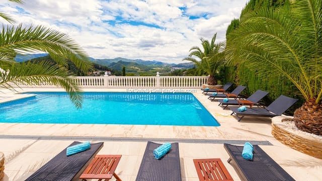 6 soverom Villa til salgs i Gandia med svømmebasseng garasje - € 649 000 (Ref: 7949492)