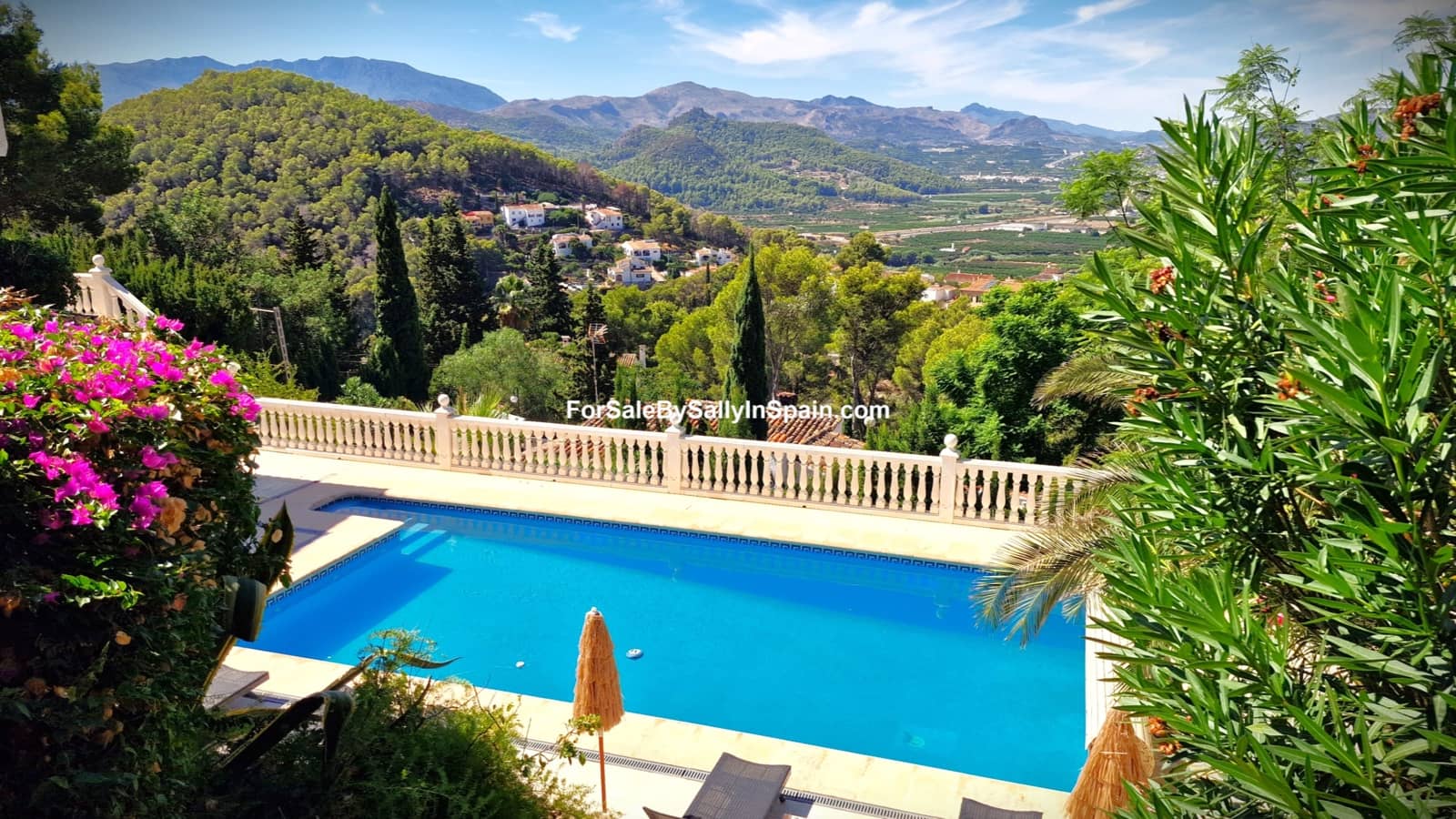 6 sovrum Villa till salu i Gandia med pool garage - 649 000 € (Ref: 7949492)