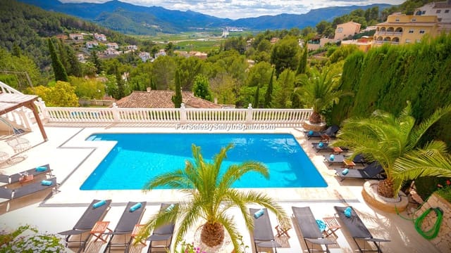 6 soverom Villa til salgs i Gandia med svømmebasseng garasje - € 649 000 (Ref: 7949492)