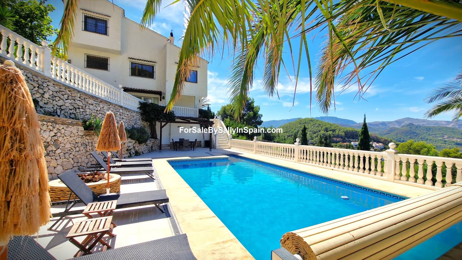 6 sovrum Villa till salu i Gandia med pool garage - 649 000 € (Ref: 7949492)