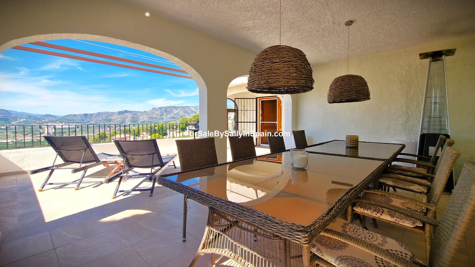 6 sovrum Villa till salu i Gandia med pool garage - 649 000 € (Ref: 7949492)