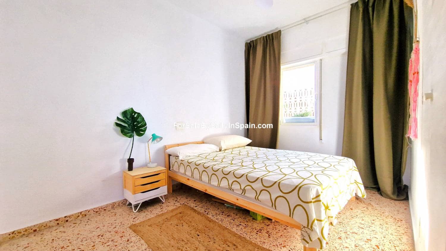 3 bedroom Penthouse for sale in Daimús with pool € 135,000 (Ref 7991337)