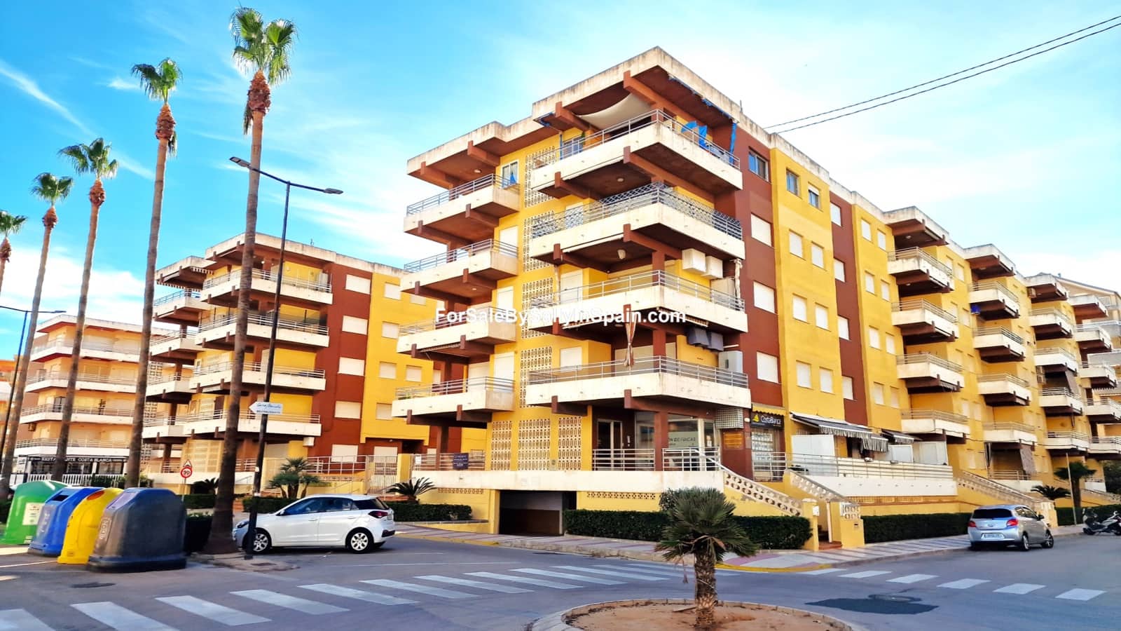 3 bedroom Penthouse for sale in Daimús with pool € 135,000 (Ref 7991337)
