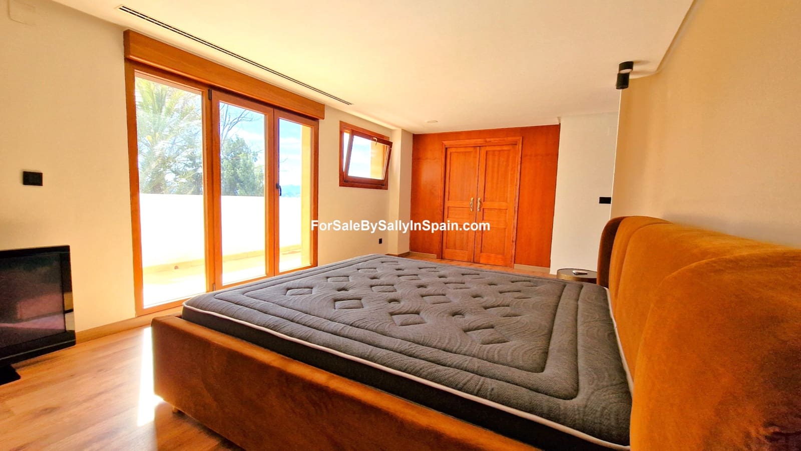 3 soverom Villa til salgs i Gandia med svømmebasseng - € 790 000 (Ref: 8209867)