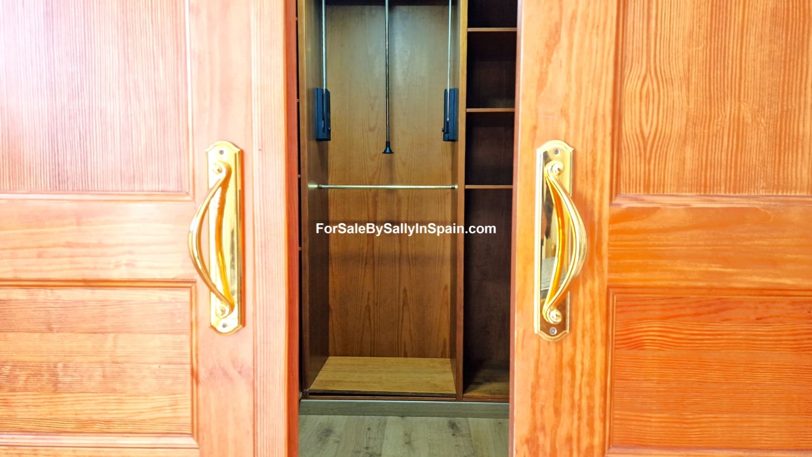 3 soverom Villa til salgs i Gandia med svømmebasseng - € 790 000 (Ref: 8209867)