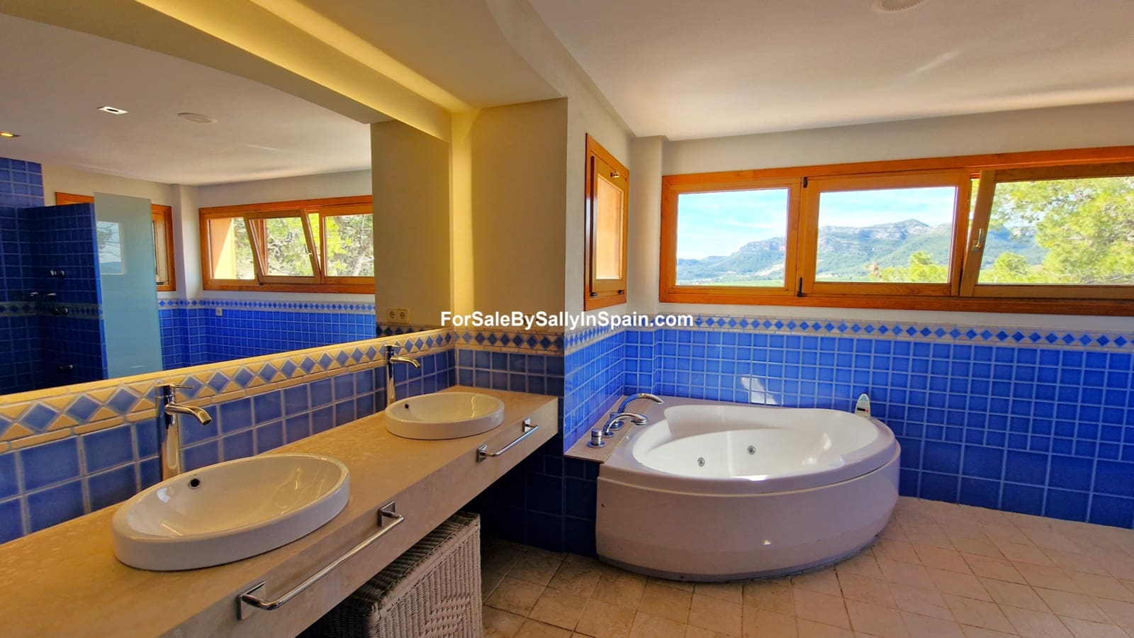 3 soverom Villa til salgs i Gandia med svømmebasseng - € 790 000 (Ref: 8209867)