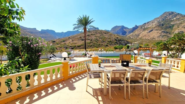 6 soveværelse Villa til salg i Marchuquera, Gandia med swimmingpool garage - € 649.000 (Ref: 8452957)