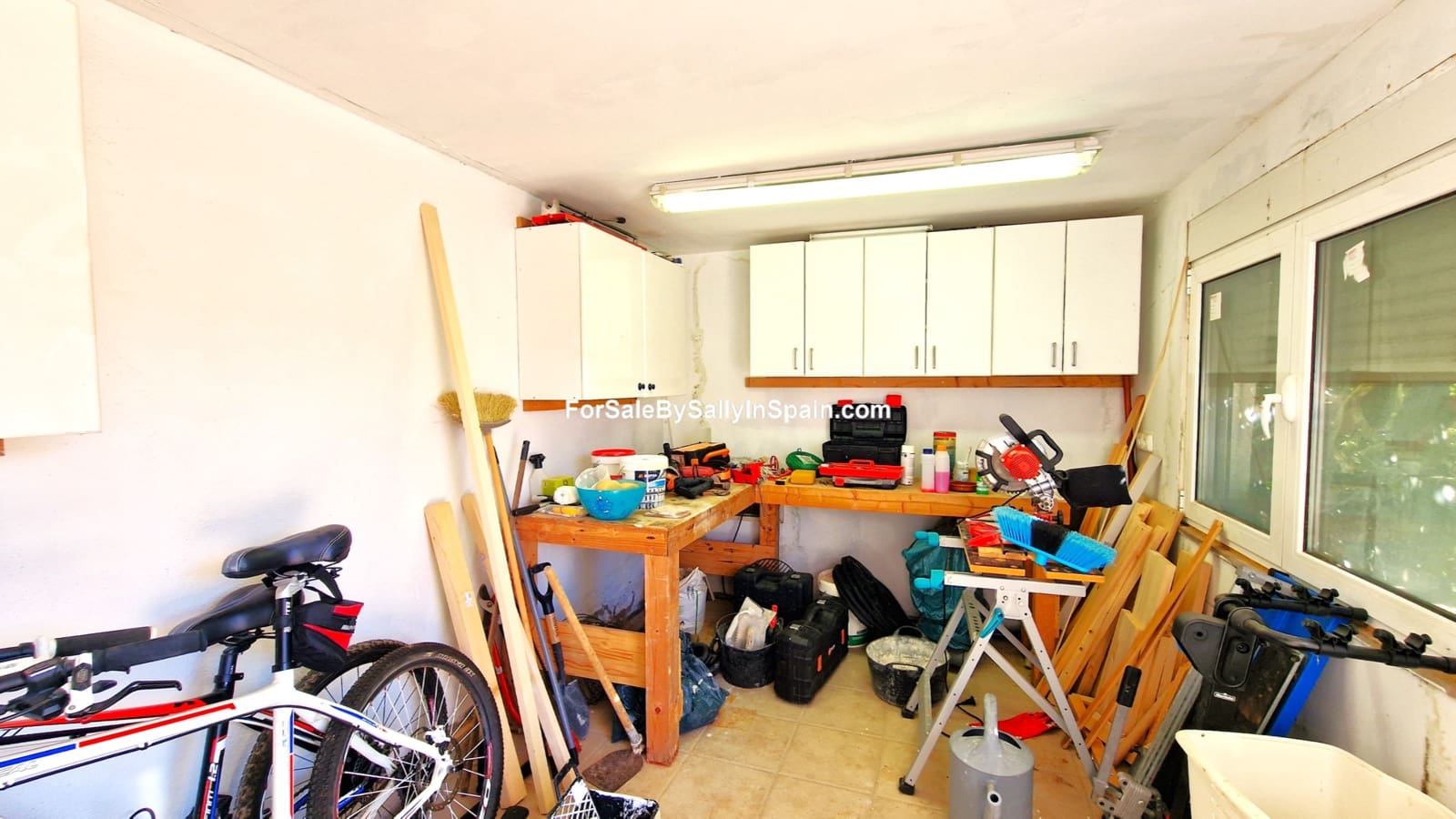 4 slaapkamer Villa te koop in Adsubia met garage - € 269.000 (Ref: 8688661)