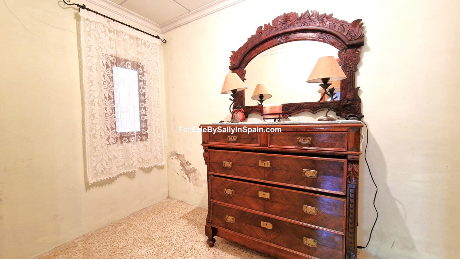 8 soverom Finca/Herregård til salgs i Rafol de Salem med garasje - € 370 000 (Ref: 8807269)