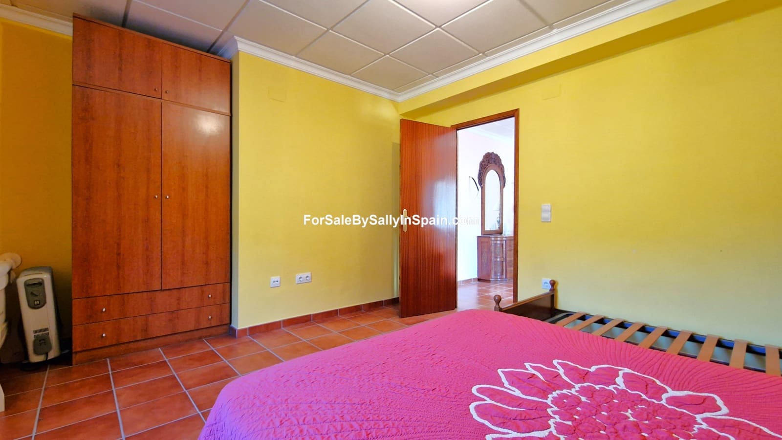 8 soverom Finca/Herregård til salgs i Rafol de Salem med garasje - € 370 000 (Ref: 8807269)