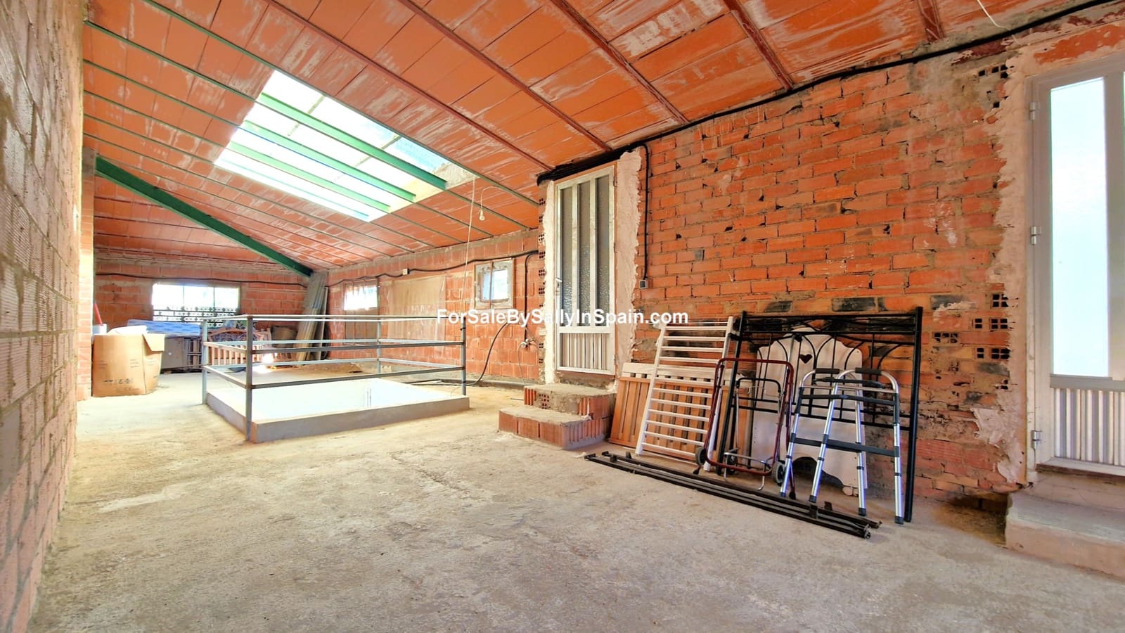 8 soverom Finca/Herregård til salgs i Rafol de Salem med garasje - € 370 000 (Ref: 8807269)