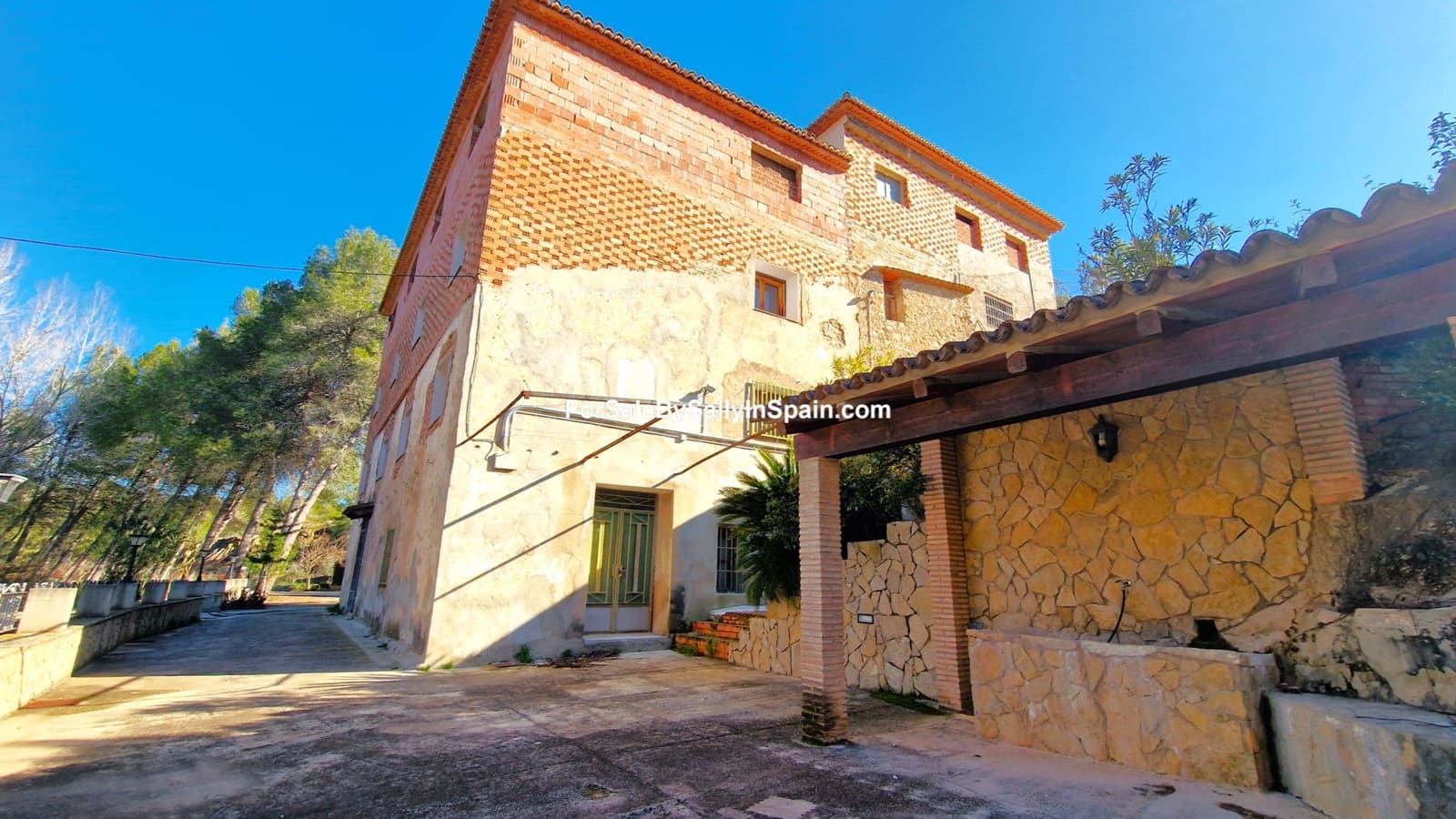 8 soverom Finca/Herregård til salgs i Rafol de Salem med garasje - € 370 000 (Ref: 8807269)