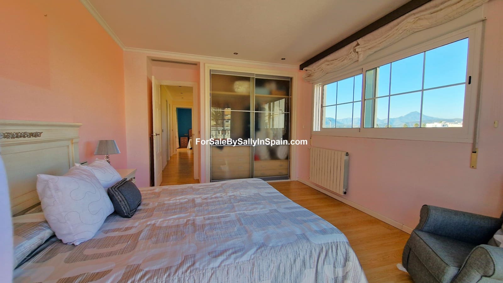 6 soveværelse Villa til salg i Daimus med swimmingpool garage - € 569.500 (Ref: 8868352)