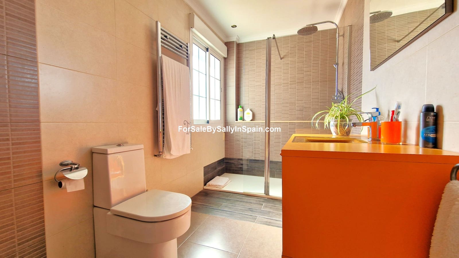 6 soveværelse Villa til salg i Daimus med swimmingpool garage - € 569.500 (Ref: 8868352)