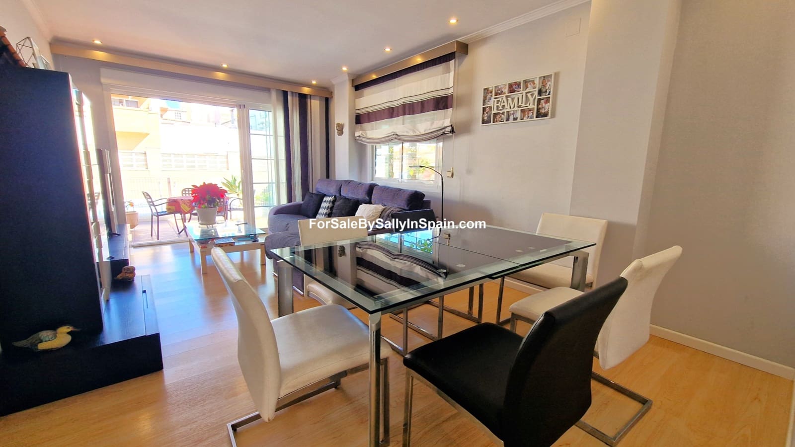 6 soveværelse Villa til salg i Daimus med swimmingpool garage - € 569.500 (Ref: 8868352)